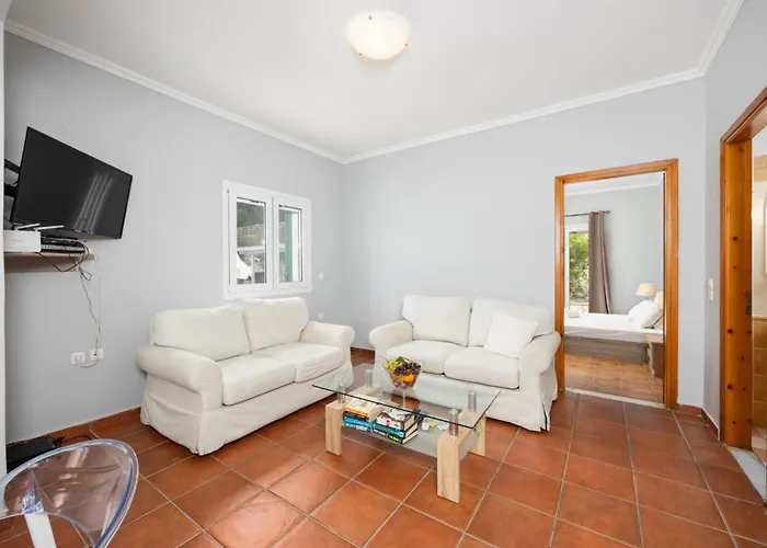 Olga فيلة كاتيليوس